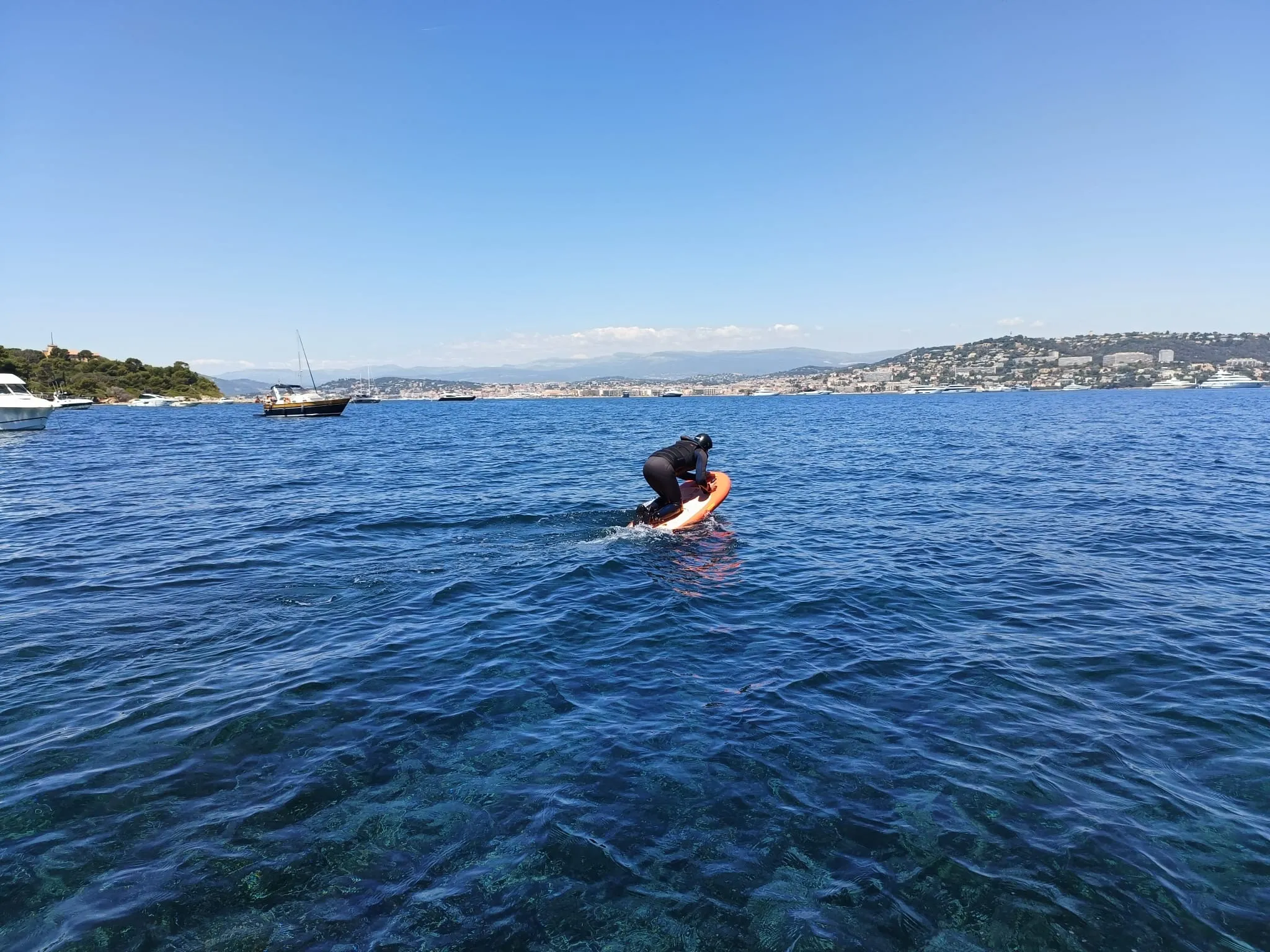 Session eFoil au large de la baie de Cannes